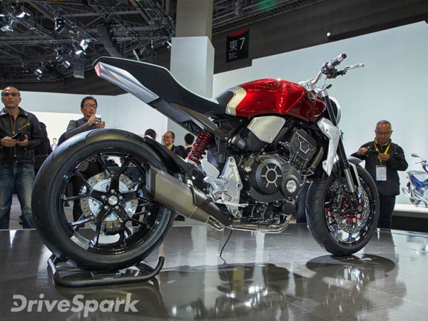 പുതിയ ഹോണ്ട CB300R ഉടന്‍ വിപണിയില്‍, ബുക്കിംഗ് തുടങ്ങി