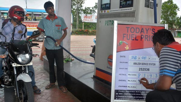 ഹോസുകളുടെ നിറം മാറ്റണം, പെട്രോള്‍ പമ്പുകളുടെ തട്ടിപ്പ് തടയാന്‍ പുതിയ നിര്‍ദ്ദേശം