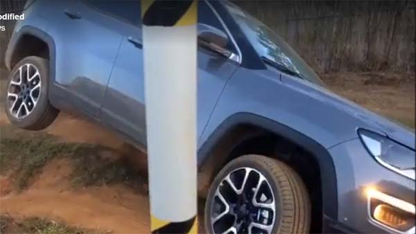 ജീപ്പ് കോമ്പസ് ഓഫ്‌റോഡിംഗിന് ഇറങ്ങിയപ്പോള്‍