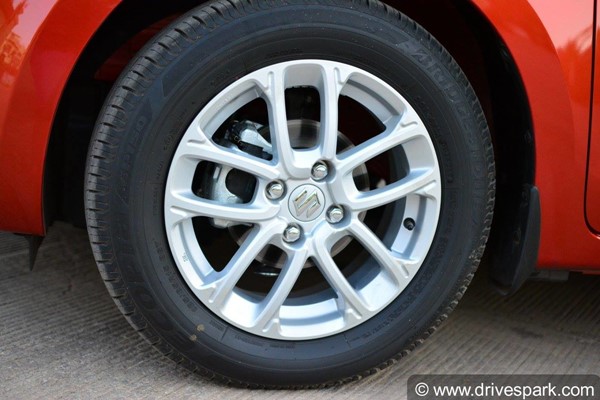 ഇനി കാത്തിരുന്ന് മുഷിയില്ല, സ്വിഫ്റ്റ് ഉത്പാദനം കൂട്ടി മാരുതി