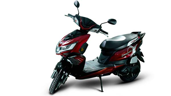 കൂടുതല്‍ സ്മാര്‍ട്ടായി ഒഖീനാവ ഐ-പ്രെയിസ് സ്‌കൂട്ടര്‍