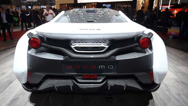 ബിഎസ്എന്‍എല്ലുമായി ചേര്‍ന്ന് സ്മാര്‍ട്ട് കാറുകള്‍ പുറത്തിറക്കാന്‍ ടാറ്റ