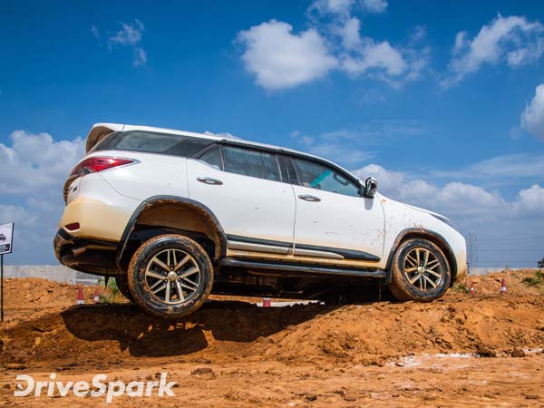 ഇന്ത്യാക്കാര്‍ക്ക് ഇഷ്ടം ഈ നിറമുള്ള കാറുകള്‍