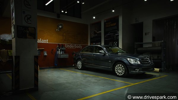 തിളക്കം മാഞ്ഞോ? വിഷമിക്കേണ്ട, പഴയ കാര്‍ പുത്തനാക്കാന്‍ വഴിയുണ്ട്