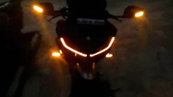 ഫിംഗര്‍പ്രിന്റ് സ്റ്റാര്‍ട്ടും ക്രൂയിസ് കണ്‍ട്രോളും — യമഹ R15 സ്മാര്‍ട്ടാവുമ്പോള്‍