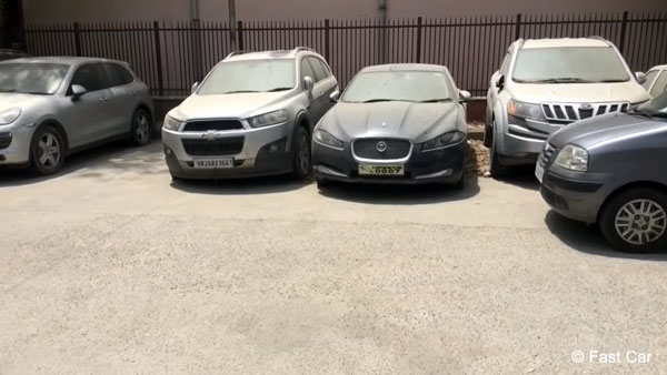 ജാഗ്വര്‍ മുതല്‍ റേഞ്ച് റോവര്‍ വരെ, ആര്‍ക്കും വേണ്ടാതെ ഉപേക്ഷിക്കപ്പെട്ട് ആഢംബര കാറുകള്‍ — വീഡിയോ