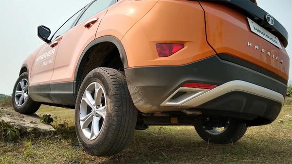 ടാറ്റ ഹാരിയര്‍ ഓഫ്‌റോഡിംഗിന് ഇറങ്ങിയപ്പോള്‍ — വീഡിയോ