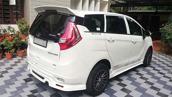 മോഡിഫിക്കേഷന്‍ ലോകത്ത് പേരു കുറിച്ച് മഹീന്ദ്ര മറാസോ