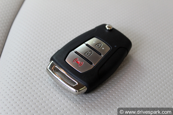 മാരുതി ബ്രെസ്സയ്ക്ക് ആശങ്കപ്പെടാന്‍ കാരണങ്ങള്‍ ഒരുപാട് — മഹീന്ദ്ര XUV300 റിവ്യു