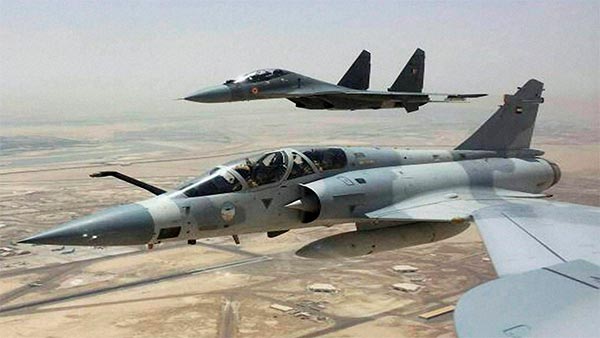 ഇന്ത്യയുടെ മിറാഷും പാക്കിസ്ഥാന്റെ എഫ് 16 ഫാല്‍ക്കണും — വ്യത്യാസങ്ങളിങ്ങനെ