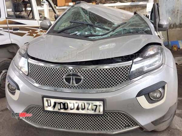 കൂറ്റന്‍ തൂണിന് അടിയില്‍പ്പെട്ട് നെക്‌സോണ്‍, ടാറ്റയ്ക്ക് സ്തുതി പറഞ്ഞ് വാഹന പ്രേമികള്‍