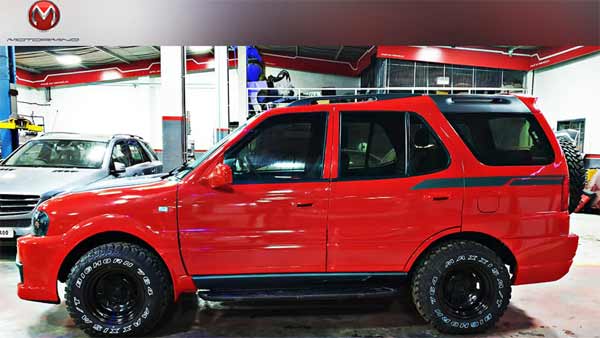 ചുവപ്പണിഞ്ഞ് ടാറ്റ സഫാരി