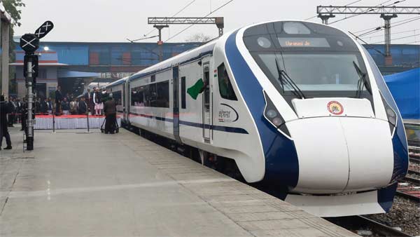 ട്രെയിന്‍ 18