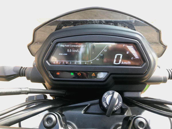 പ്രീമിയം വിശേഷങ്ങളുമായി 2019 ബജാജ് ഡോമിനാര്‍ 400