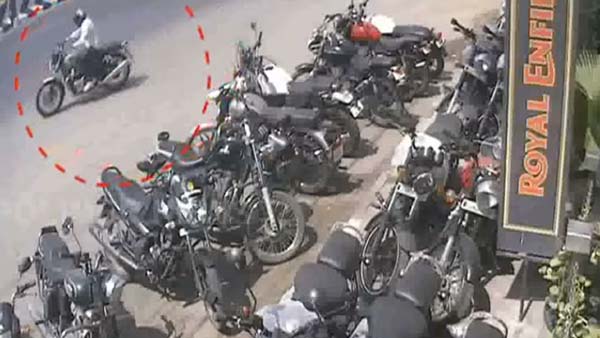 പട്ടാപ്പകല്‍ റോയല്‍ എന്‍ഫീല്‍ഡ് ഷോറൂമില്‍ മോഷണം, ഇന്റര്‍സെപ്റ്ററുമായി മോഷ്ടാവ് മുങ്ങി