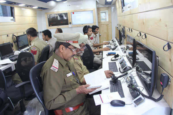 ദില്ലി പോലീസിലെത്തിയ പുതിയ ബസ്, വില 3.7 കോടി രൂപ