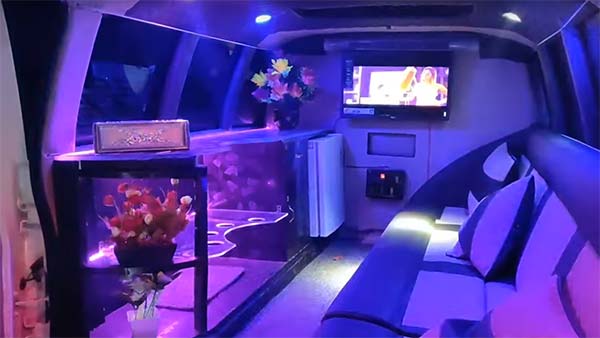 ആഢംബരം പോരെന്ന് പരാതി, ഫോര്‍ഡ് എന്‍ഡവറിനെ ലിമോസിനാക്കി മാറ്റി ഉടമ