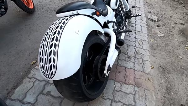 13 ലക്ഷം രൂപയ്‌ക്കൊരു ബുള്ളറ്റ് മോഡിഫിക്കേഷന്‍ — വീഡിയോ