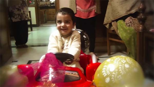 പിറന്നാള്‍ സമ്മാനമായി ഏഴു വയസ്സുകാരന് കിട്ടിയത് ഫോര്‍ഡ് മസ്താംഗ് — വീഡിയോ