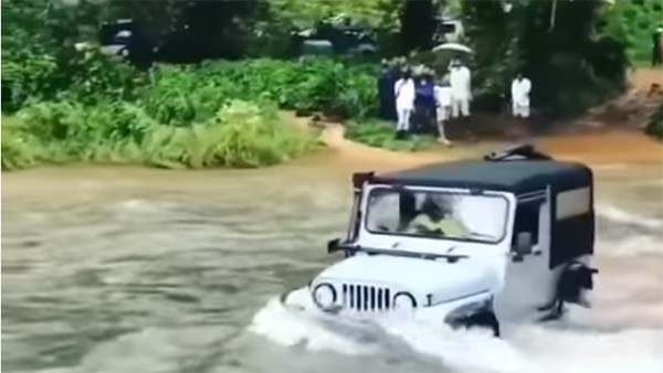 കുത്തൊഴുക്കുള്ള പുഴയ്ക്ക് മുന്നിലും മുട്ടുമടക്കാതെ മഹീന്ദ്ര ഥാർ — വീഡിയോ