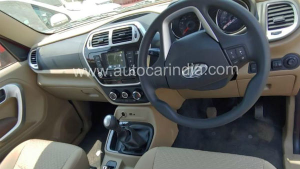 മാറ്റങ്ങളുമായി പുതിയ മഹീന്ദ്ര TUV300 ഫെയ്‌സ്‌ലിഫ്റ്റ്, ചിത്രങ്ങള്‍ പുറത്ത്