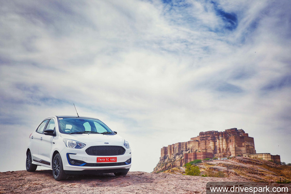 ഫിഗൊ മോഡലുകള്‍ക്ക് ഒരേസമയം വിലകൂട്ടിയും കുറച്ചും ഫോര്‍ഡ്