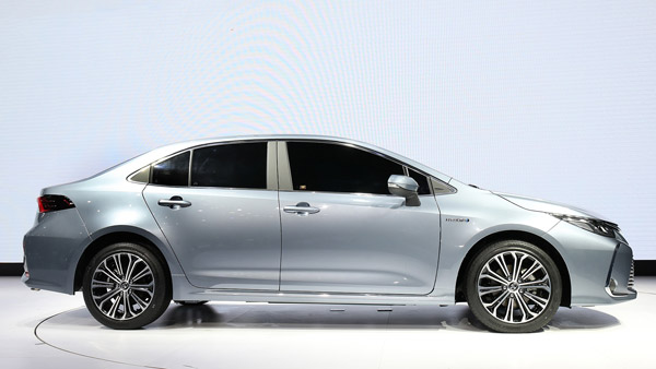 ടൊയോട്ടയുടെ തീരുമാനത്തില്‍ പതറി മാരുതി, പുതിയ കൊറോള ആള്‍ട്ടിസ് ഇന്ത്യയിലേക്കില്ല