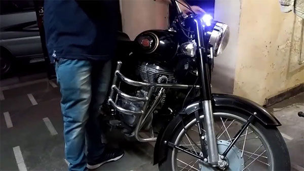 ഈ ബുള്ളറ്റിന് മൈലേജ് 70 കിലോമീറ്റർ, കാരണമിതാണ്