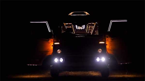 ടൊയോട്ടയുടെ ആഢംബരം പകർത്തി ഫോഴ്സ് ടെംപോ ട്രാവലർ — വീഡിയോ