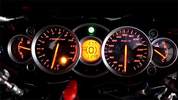 ബൂസയെ പോപ്‌കോണ്‍ മെഷീനാക്കി മാറ്റി ഒരുടമ — വീഡിയോ