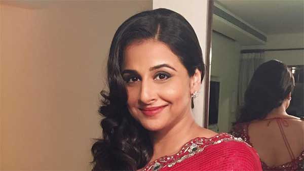 വിദ്യാ ബാലന്റെ യാത്ര ഇനി ബെൻസ് E ക്ലാസിൽ