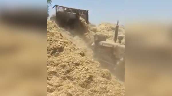 മണ്ണുമാന്താൻ കട്ടിലും, പുതിയ കണ്ടുപിടുത്തത്തിന് കൈയ്യടിച്ച് ആനന്ദ് മഹീന്ദ്ര