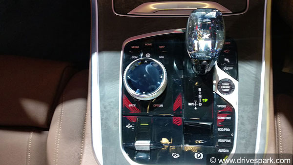 2019 ബിഎംഡബ്ല്യു X5 വിപണിയില്‍, വില 72.9 ലക്ഷം രൂപ മുതല്‍