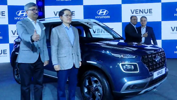 ആകര്‍ഷകമായ വിലയ്ക്ക് ഹ്യുണ്ടായി വെന്യു എത്തി, നെക്‌സോണും ബ്രെസ്സയും ഇനി വിയര്‍ക്കും