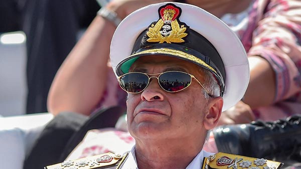 ക്യാന്റീന്‍ ഡിസ്‌ക്കൗണ്ട് തീരും മുന്‍പേ ജീപ്പ് കോമ്പസ് വാങ്ങി നാവികസേനാ മേധാവി