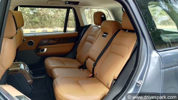 പുതിയ റേഞ്ച് റോവറിനൊപ്പമുള്ള ചിത്രം പങ്കുവെച്ച് കത്രീന കൈഫ്