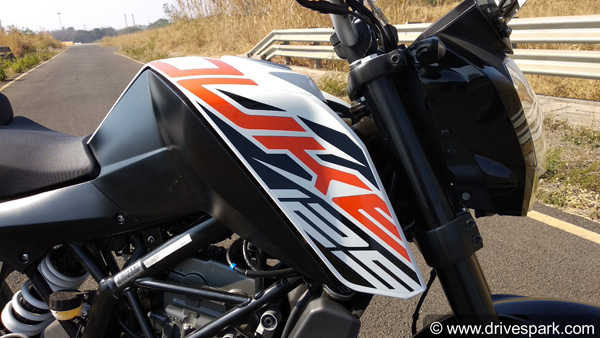 വിൽപ്പനയിൽ തിളങ്ങി കെടിഎം 125 ഡ്യൂക്ക്, നിറംമങ്ങി യമഹ MT-15