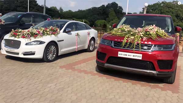 ആഢംബര കാറുകള്‍ നിറഞ്ഞൊരു കല്ല്യാണം, നിരയില്‍ ലംബോര്‍ഗിനി അവന്റഡോര്‍ SVJ -യും