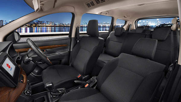 മാരുതിക്ക് ആശ്വാസം — ടൊയോട്ട ഇന്നോവയുടെ കിരീടം പിടിച്ചെടുത്ത് എര്‍ട്ടിഗ