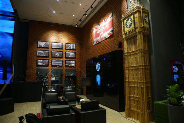 കേരളത്തില്‍ എംജിക്ക് മൂന്നു ഷോറൂമുകള്‍ — ഹെക്ടര്‍ ബുക്കിങ് തുടങ്ങി