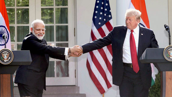 ഒരൊറ്റ ഫോണ്‍ കോളില്‍ ഹാര്‍ലി ബൈക്കുകളുടെ നികുതി ഇന്ത്യ കുറച്ചു, പക്ഷെ പോരെന്ന് ട്രംപ്