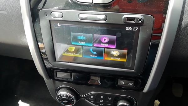 മഹീന്ദ്ര XUV300 -യെക്കാള്‍ വിലക്കുറവില്‍ പുതിയ റെനോ ഡസ്റ്റര്‍ ഫെയ്‌സ്‌ലിഫ്റ്റ്