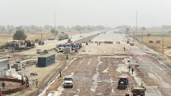 കാറ്റടിക്കേണ്ട, ടയറുകള്‍ക്ക് നൈട്രജന്‍ നിര്‍ബന്ധമാക്കാന്‍ കേന്ദ്രം