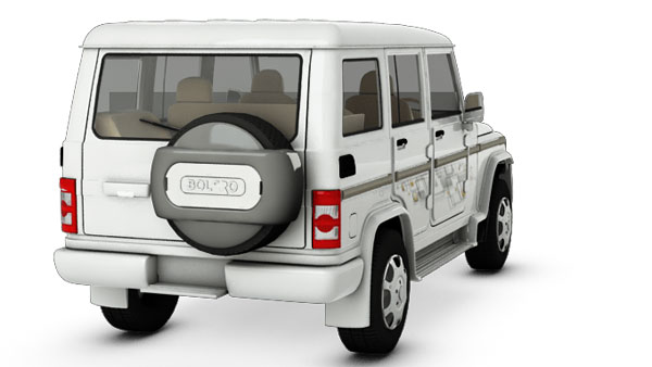 XUV300 രക്ഷകനായി, ജൂണില്‍ പരുക്കില്ലാതെ കരകയറി മഹീന്ദ്ര