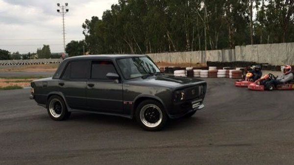 കണ്ണഞ്ചിപ്പിക്കുന്ന 5 മോഡിഫൈഡ് കാറുകള്‍