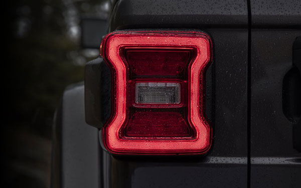 നാലാം തലമുറ ജീപ്പ് റാംഗ്ലര്‍ ഇന്ത്യയില്‍ അവതരിപ്പിച്ചു