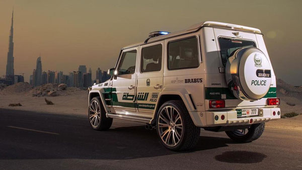 ദുബായ് പൊലീസിന്റെ കൈയ്യിലെ ആഡംബര കാറുകള്‍