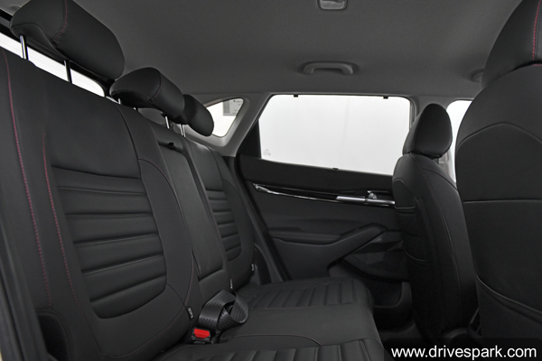 കിയ സെല്‍റ്റോസ് പുറത്തിറങ്ങി; പ്രാരംഭ വില 9.69 ലക്ഷം രൂപ