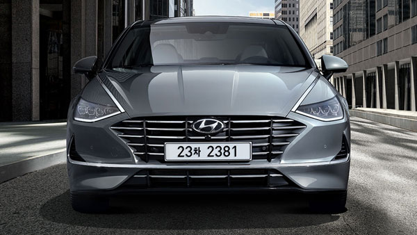 പുതിയ ഹ്യുണ്ടായ് സൊനാറ്റയില്‍ സോളര്‍ പാനല്‍ റൂഫ്