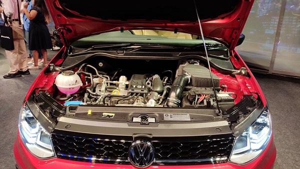 ഫോക്‌സ്‌വാഗണ്‍ പോളോ, വെന്റോ ഫെയ്‌സ്‌ലിഫ്റ്റ് പതിപ്പുകള്‍ പുറത്തിറങ്ങി; പ്രാരംഭ വില 5.82 ലക്ഷം രൂപ